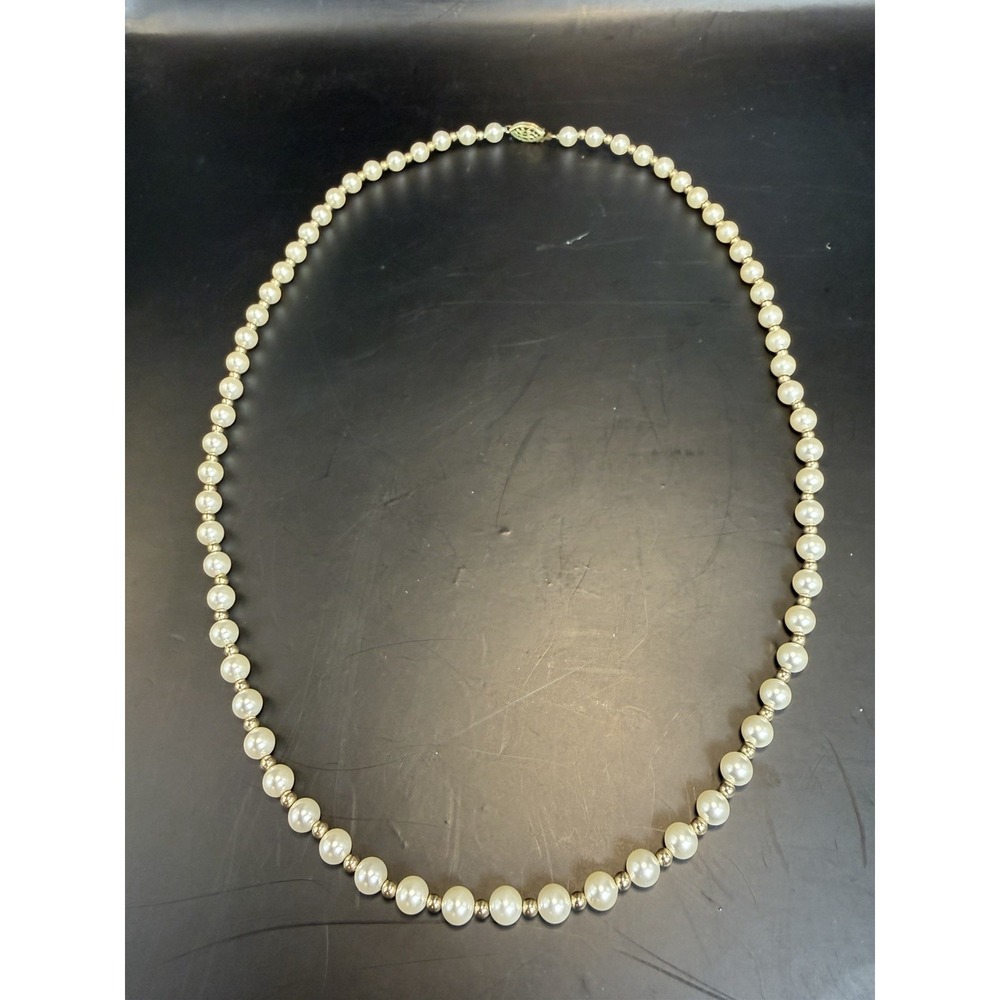 Vintage Pearl Necklace Graduated Beads Marked 14/20 Gold Tone 18"